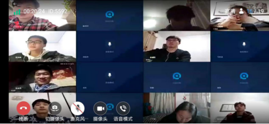 7.辅导员召开主题班会.png