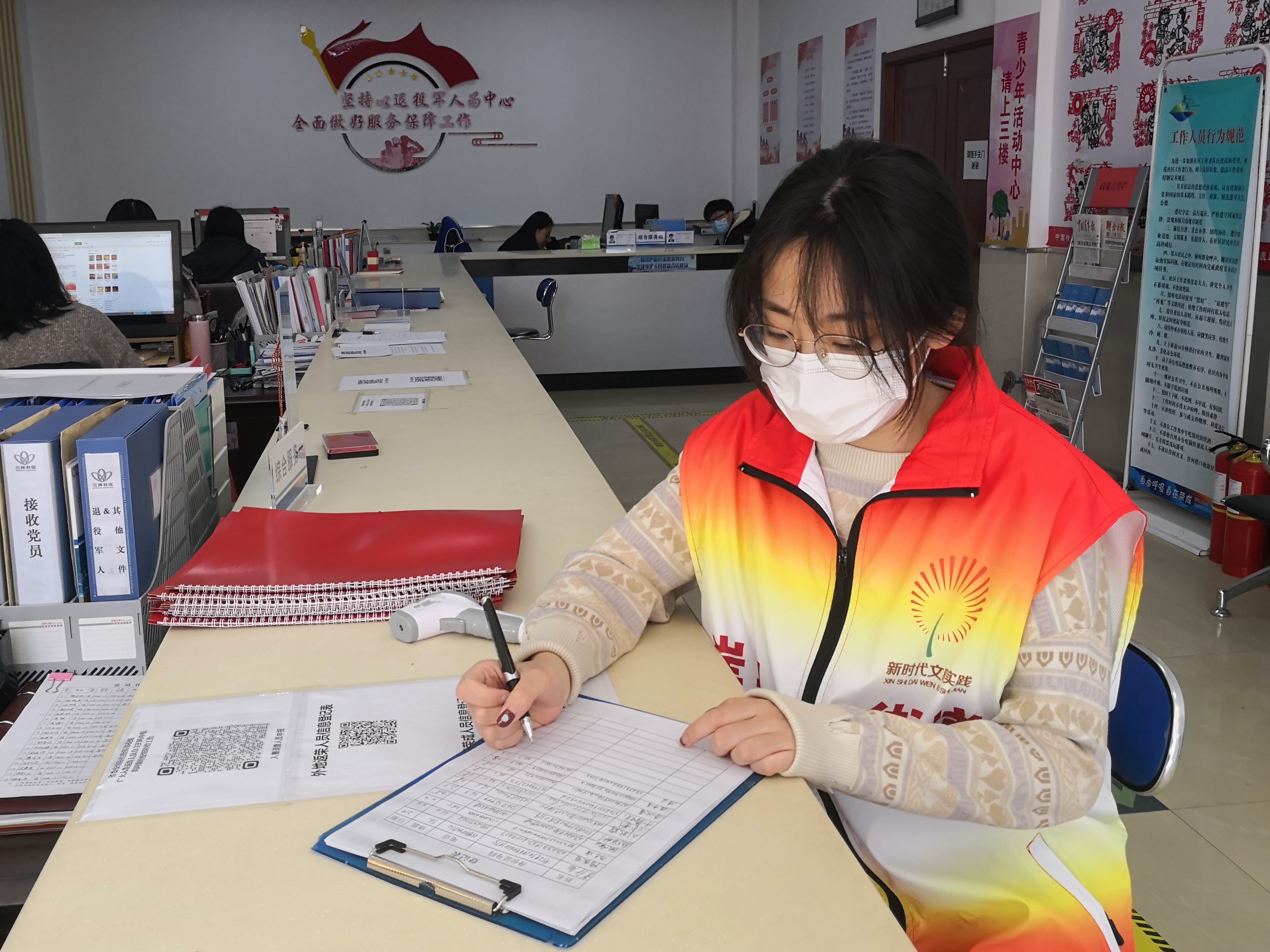 图--数院学子显担当（七）‖弘扬志愿精神，携手抗击疫情(1).jpg
