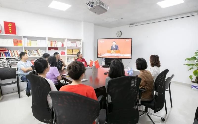 图2 学习习总书记出席深圳经济特区建立40周年庆祝大会讲话精神.jpg