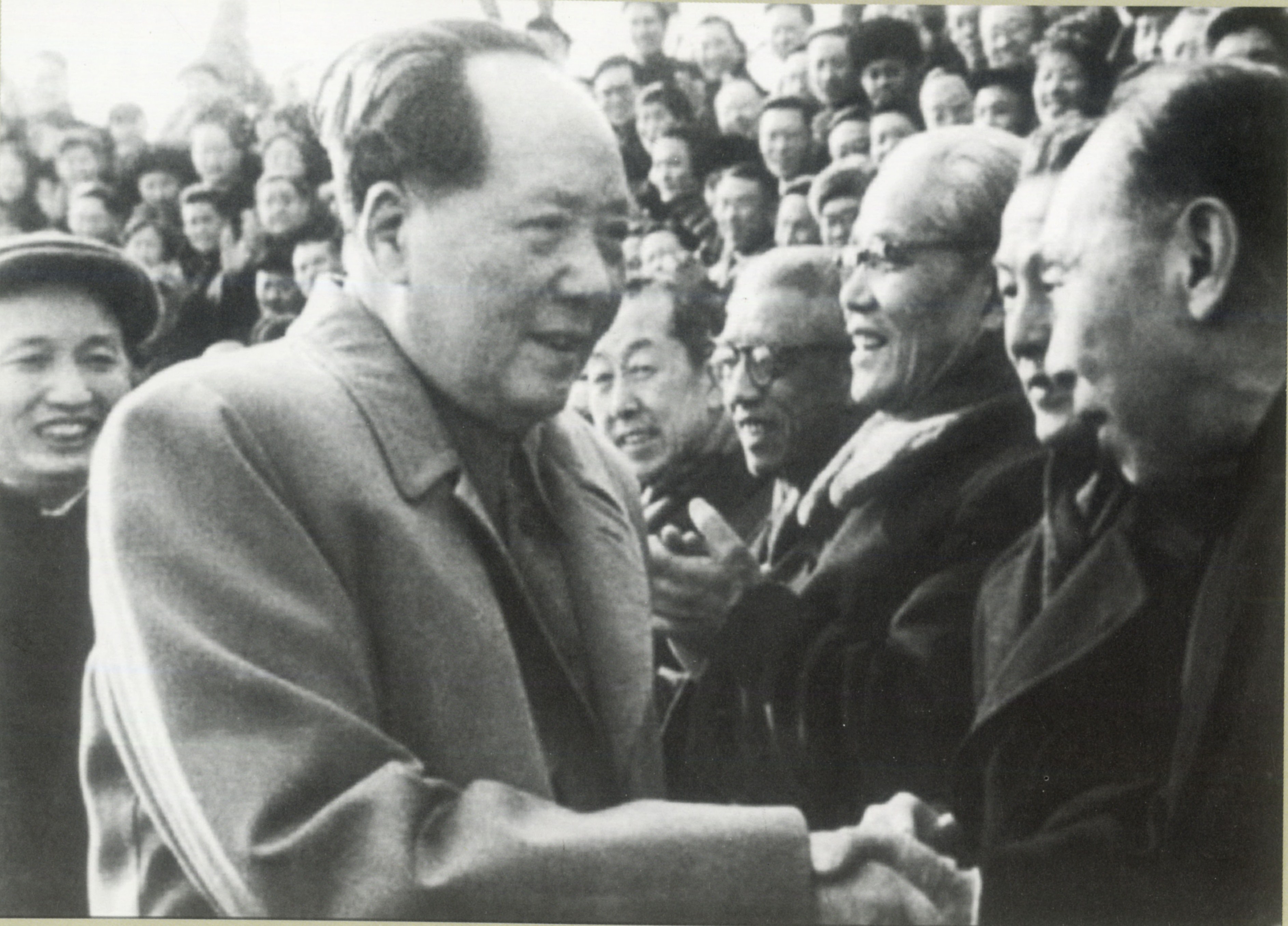 1959年4月，胡懋廉（右三）出席中国人民政治协商会议第三届全国委员会第一次会议期间，受到毛泽东的接见。.jpg