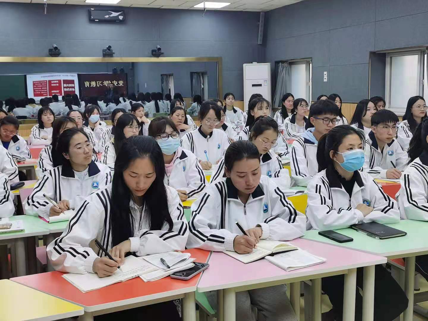 微信图片_20210408165634.jpg 微信图片_20210408165634.jpg