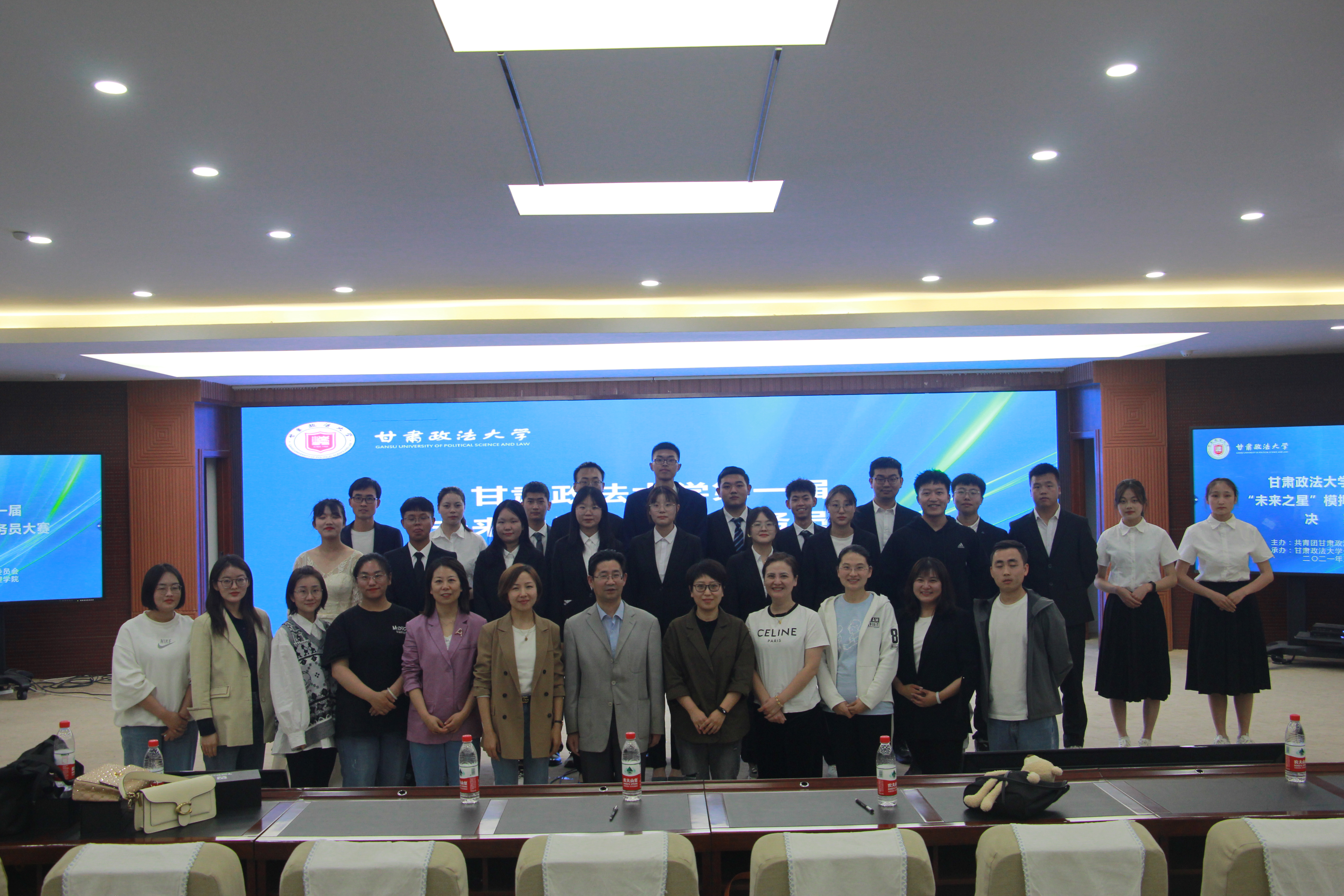 5月25日 模拟公务员大赛 蒙雪琴摄 (12).jpg 5月25日 模拟公务员大赛 蒙雪琴摄 (12).jpg