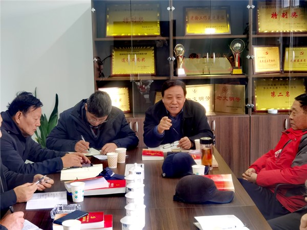 b4e62ab551934e4db5edafe88f5e5bdc.jpg b4e62ab551934e4db5edafe88f5e5bdc.jpg