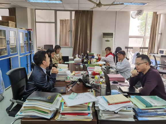 第四小组会议.jpg