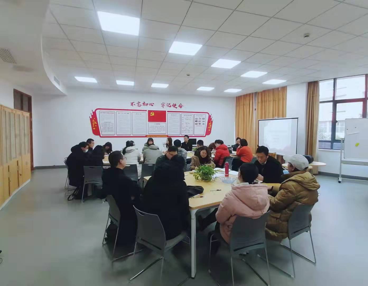 食科系支部组织生活会.jpg