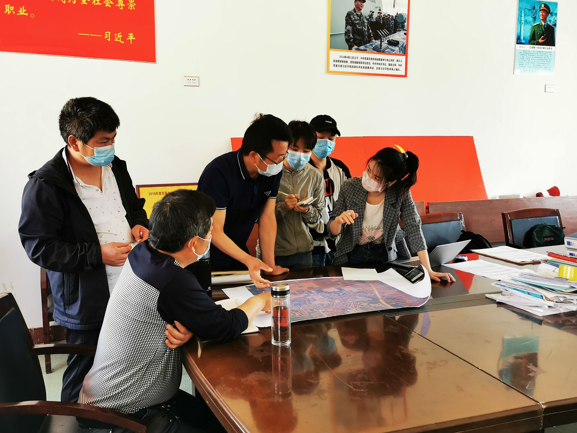 支部书记张城芳带队前往应城市刘垸村提供村庄规划编制指导。