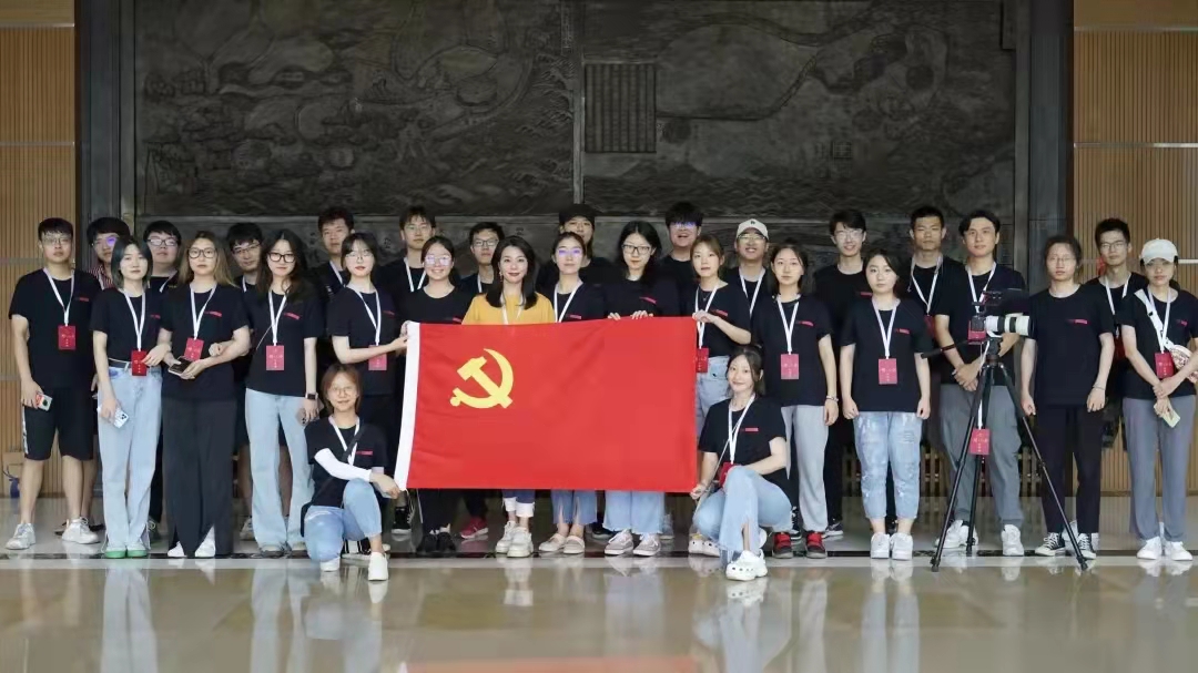 《国之光荣》音乐剧纪实项目合影