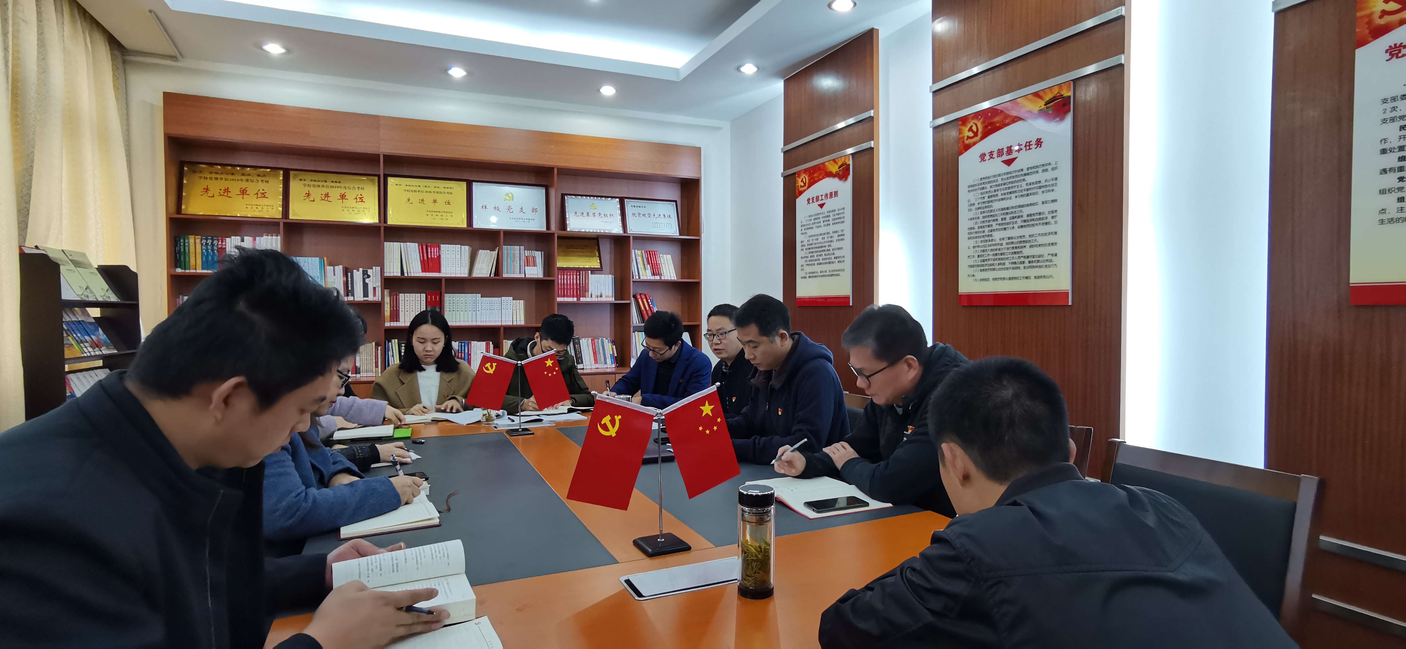 何孔蛟书记宣讲省第十一次党代会精神.jpg 何孔蛟书记宣讲省第十一次党代会精神.jpg