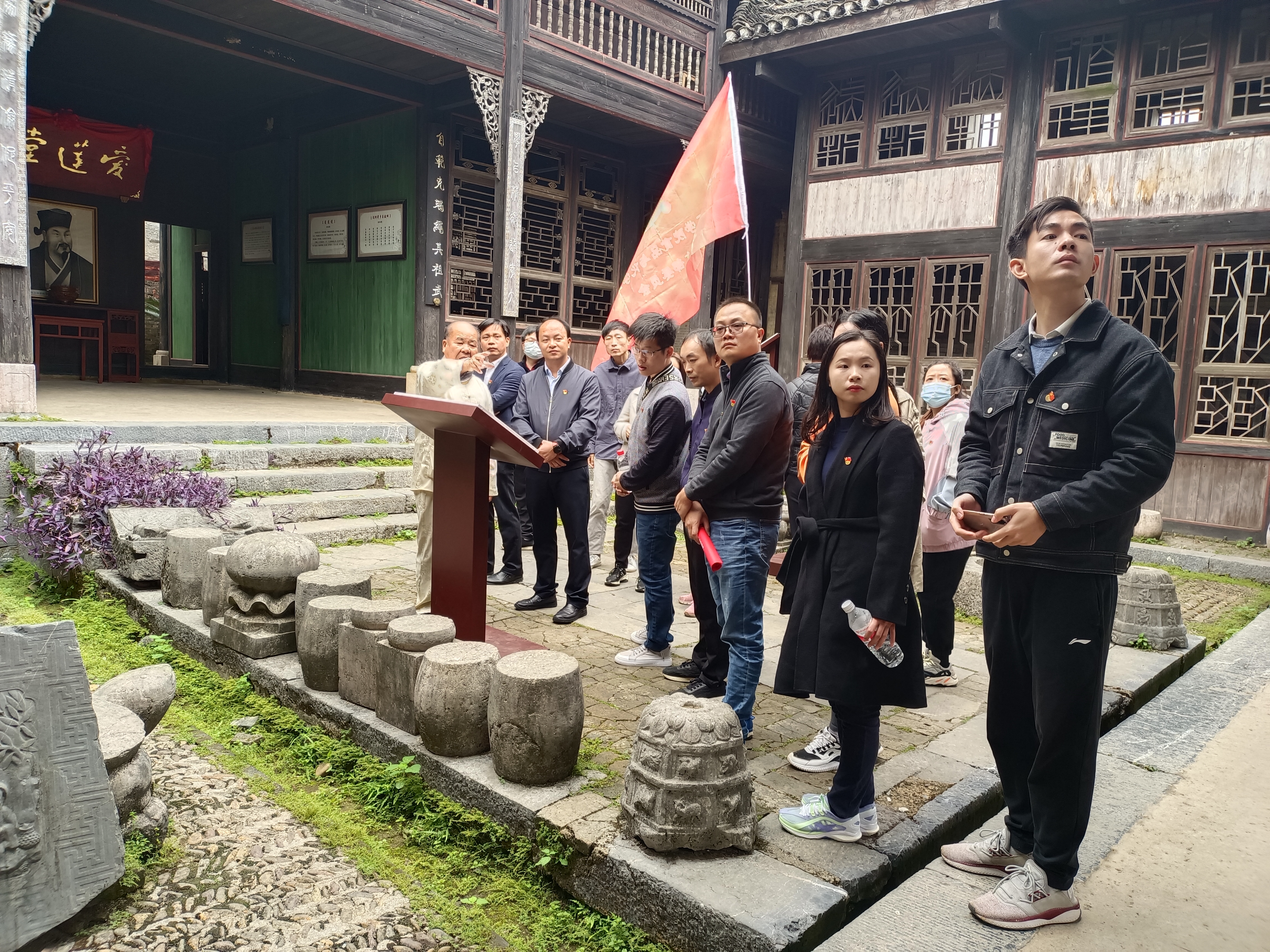 参观江头古村—爱莲家祠