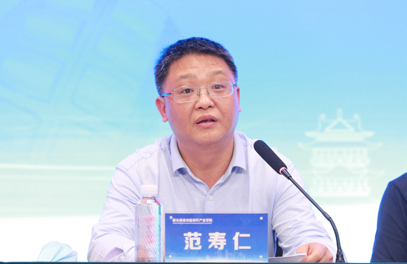40c67d99-9ac4-40cd-9e0c-76a4d2ffddc6.jpg