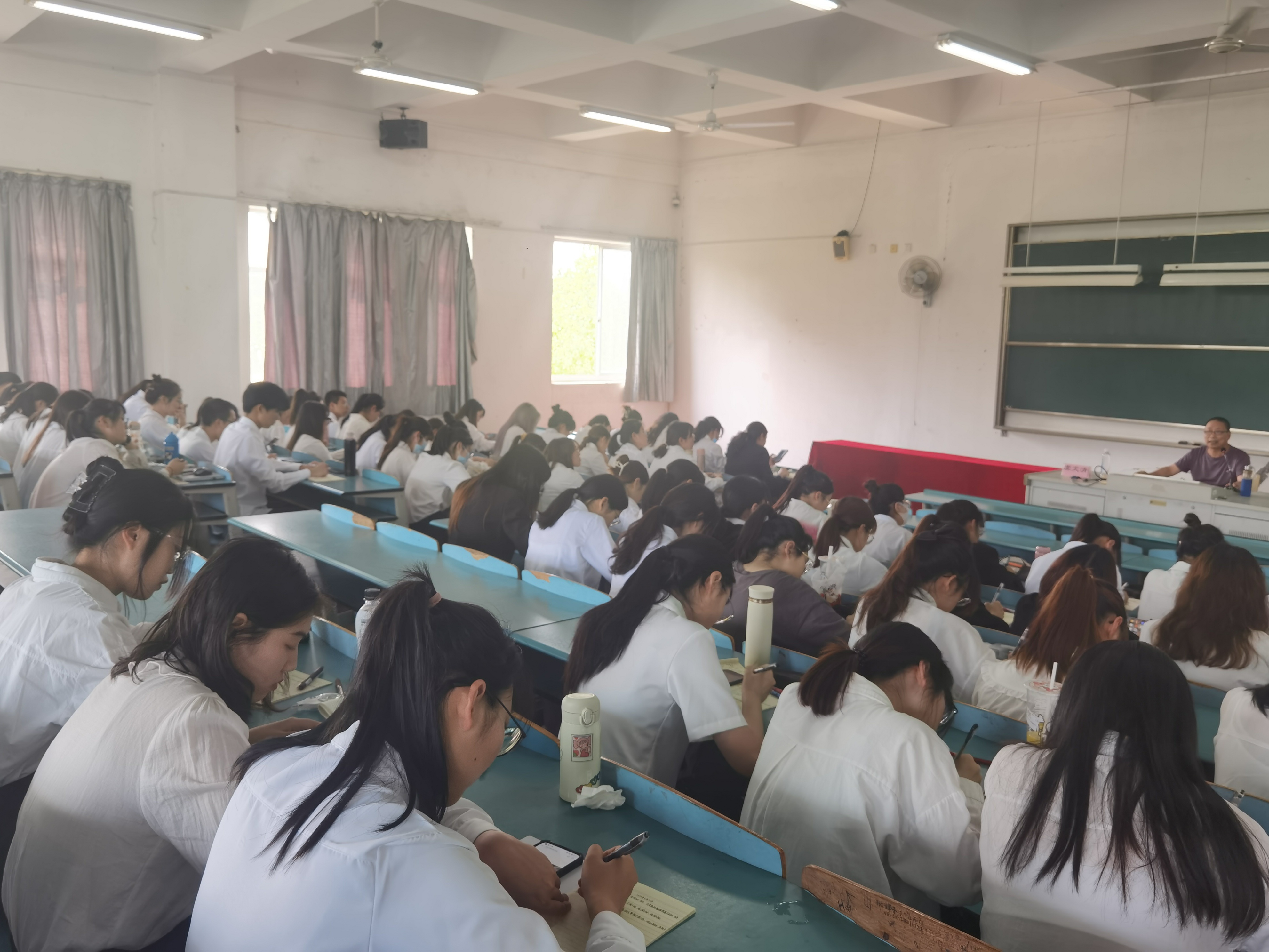 学员记笔记2.jpg