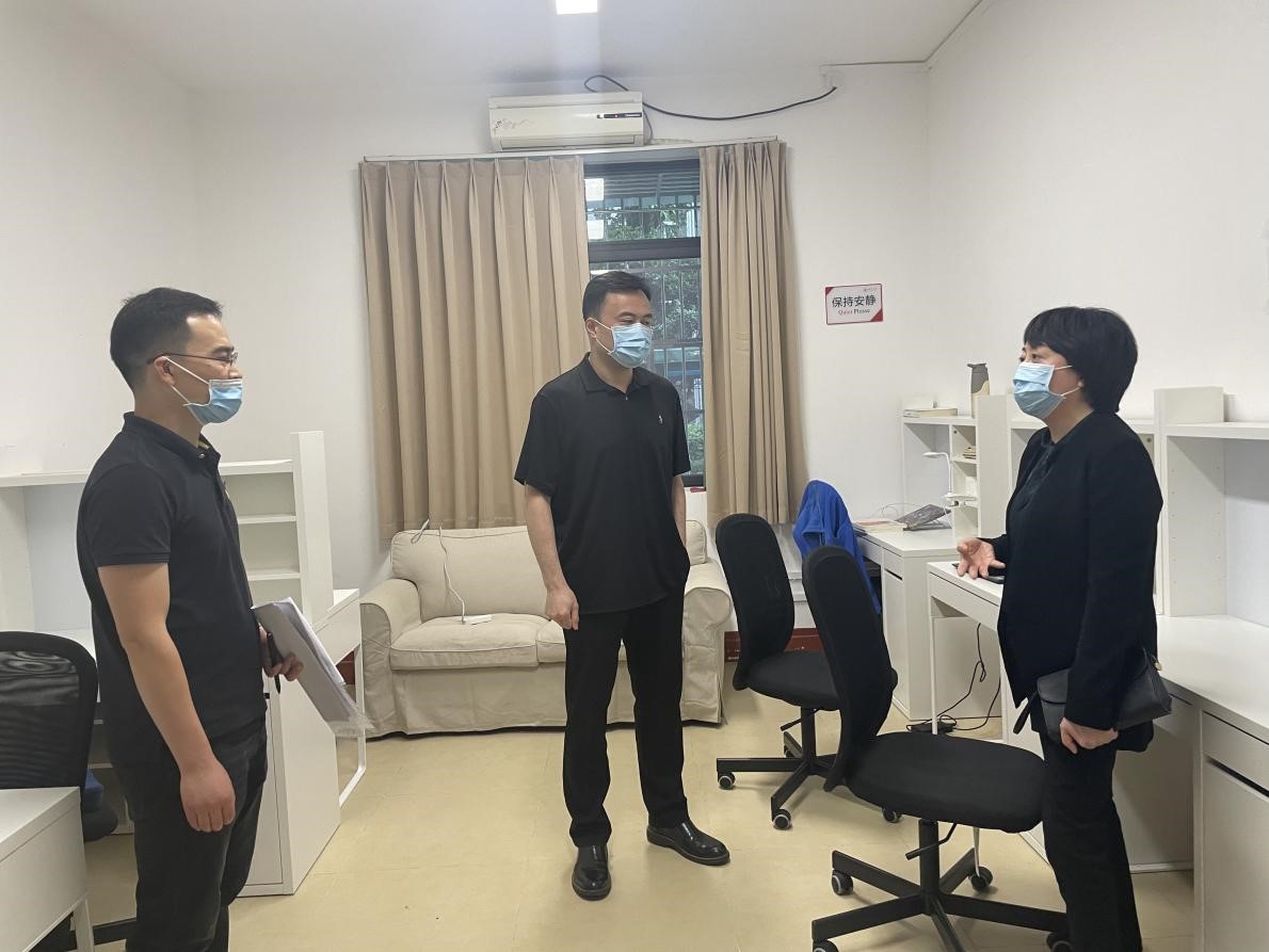 院党委书记调研督导.jpg