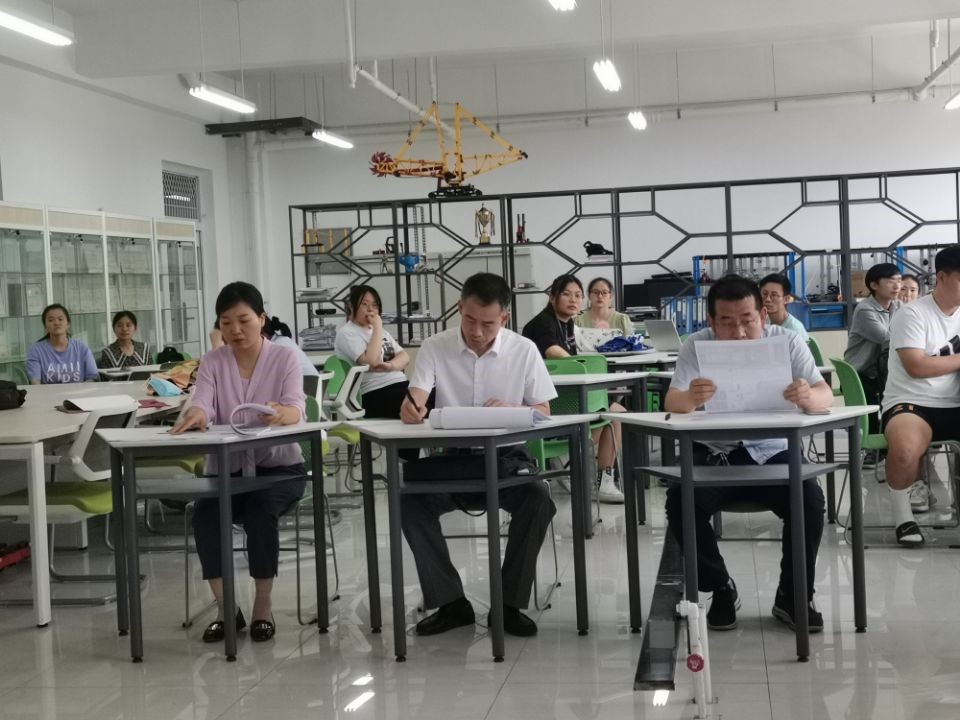 答辩.jpg
