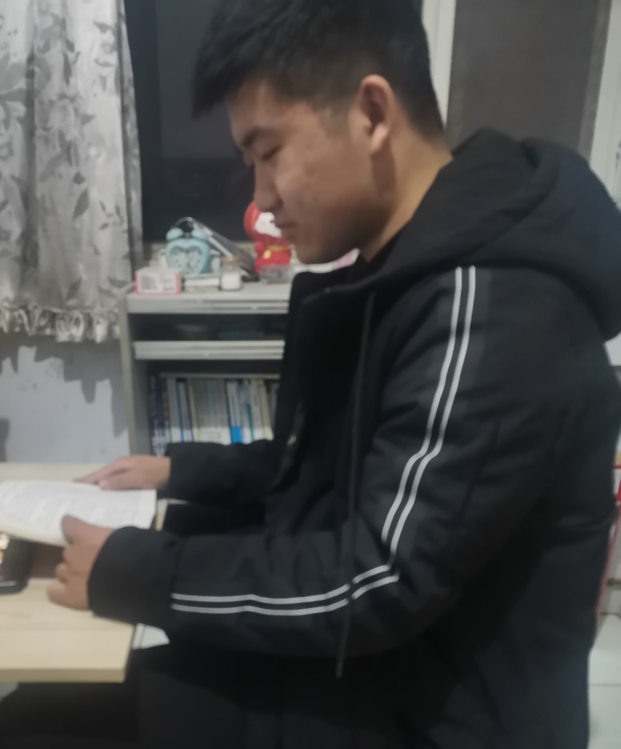 祁航.jpg