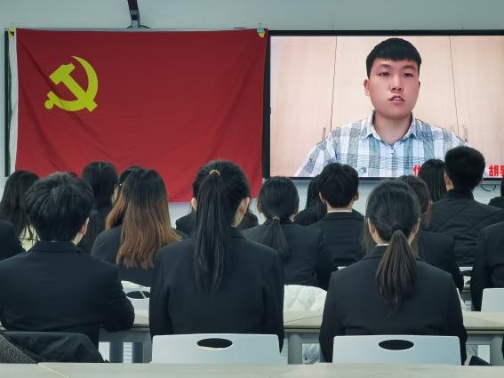 图片四.jpg