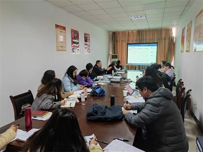 学术经验分享会现场.jpg
