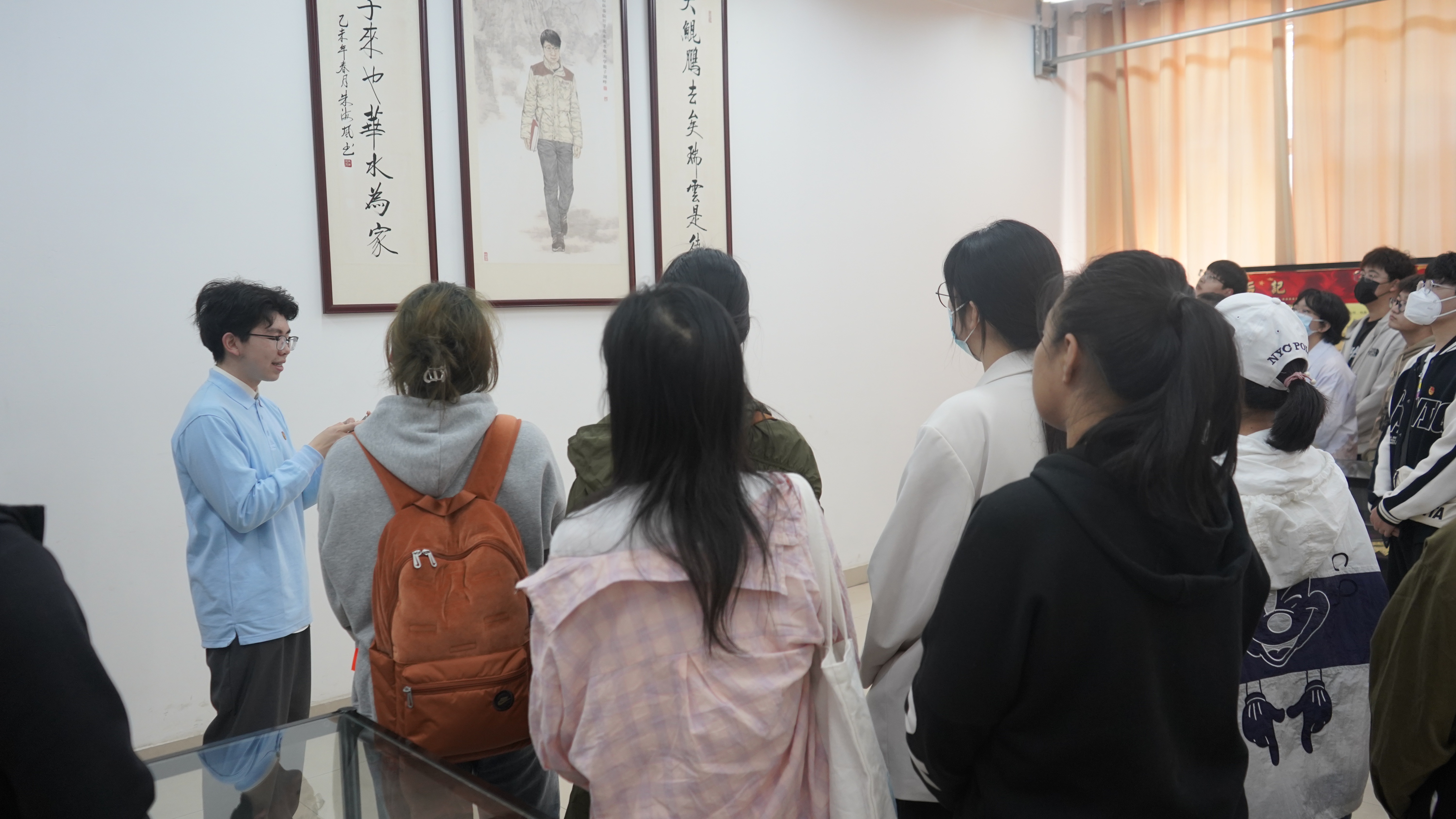 07学生第一党支部开展“学习雷锋精神，传承瑞鹏精神”主题党日活动