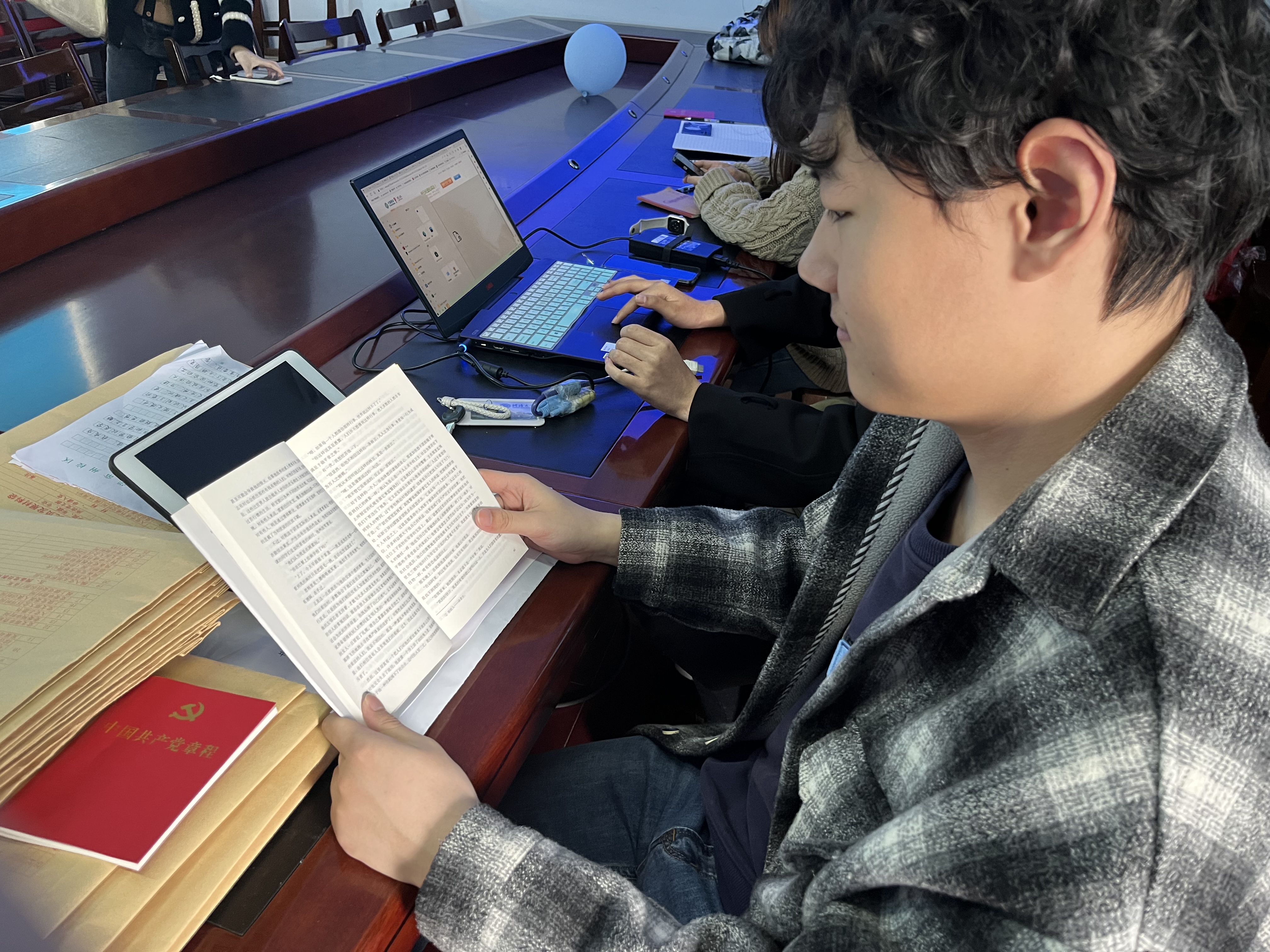 龚涛.jpg 龚涛.jpg