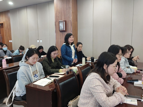 原中共中央党史研究室宣教局副局长薛庆超来院讲思政课3.jpg