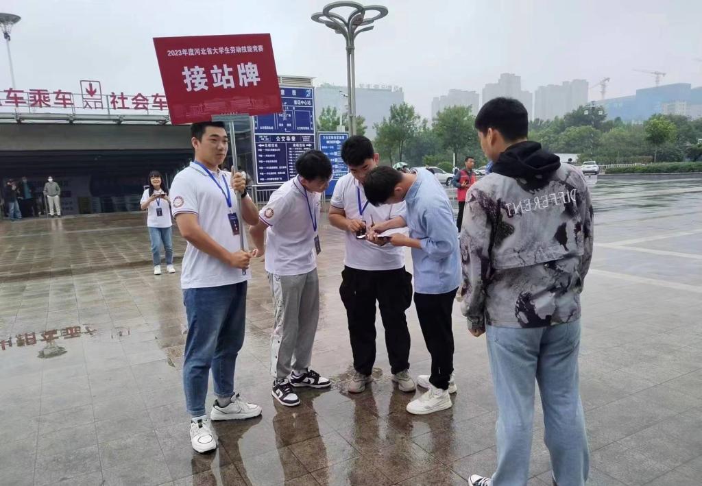 雷锋班活动图片2.png