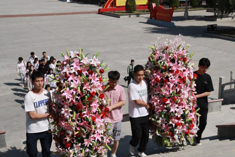 图片2.png 图片2.png