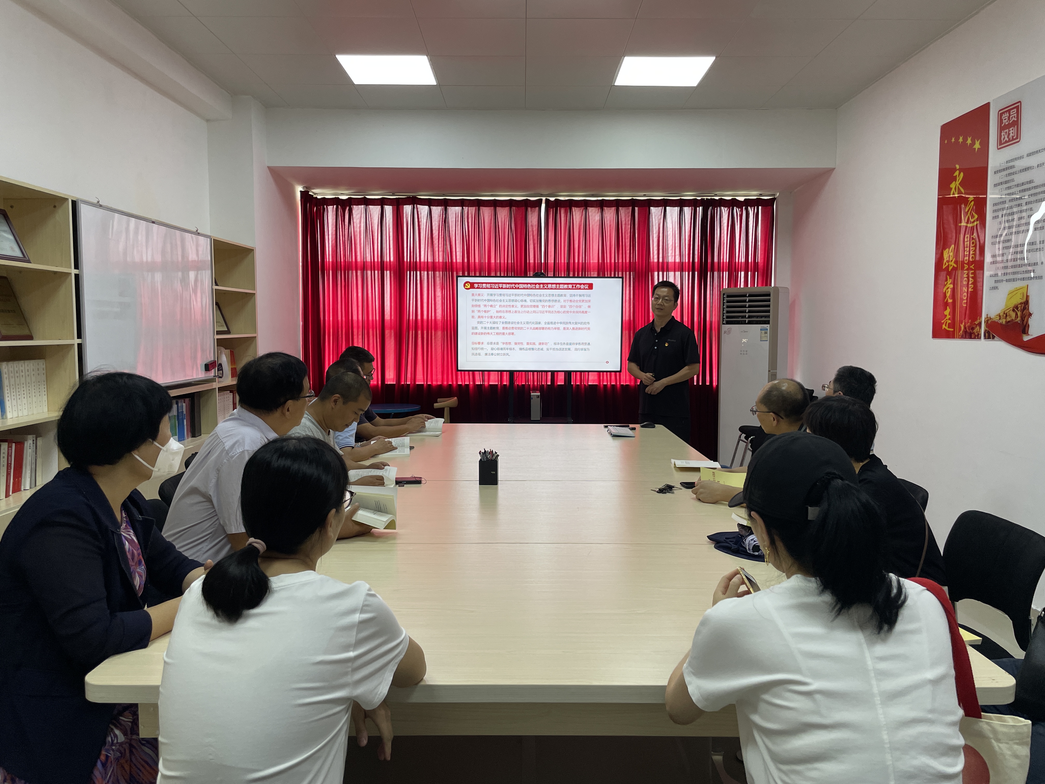 IMG_1660.JPG IMG_1660.JPG