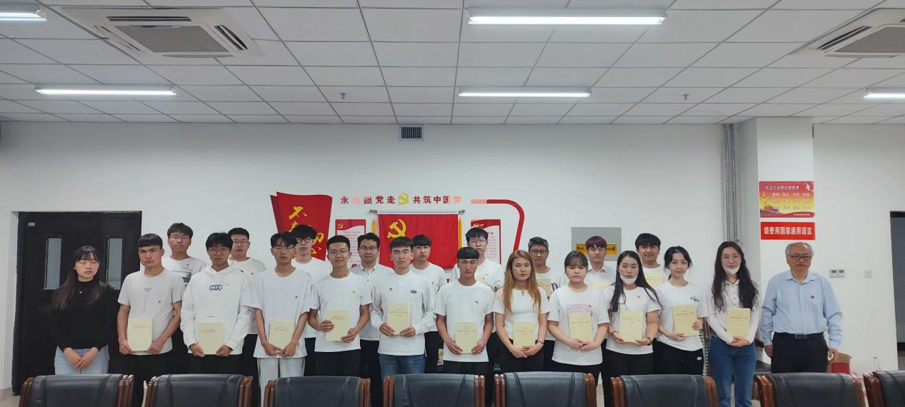 图片13.png 图片13.png