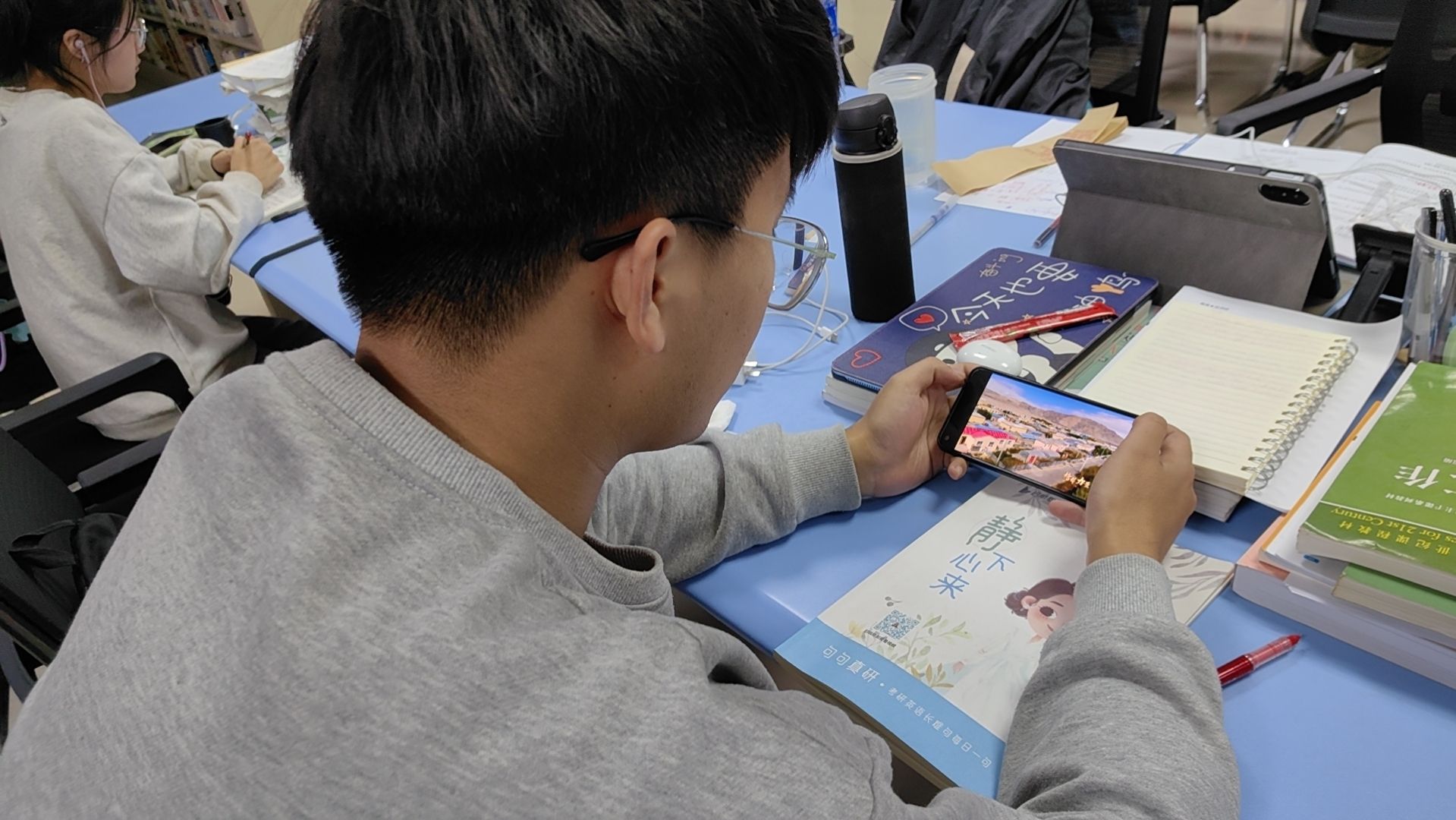 刘吉林-图片.jpg 刘吉林-图片.jpg