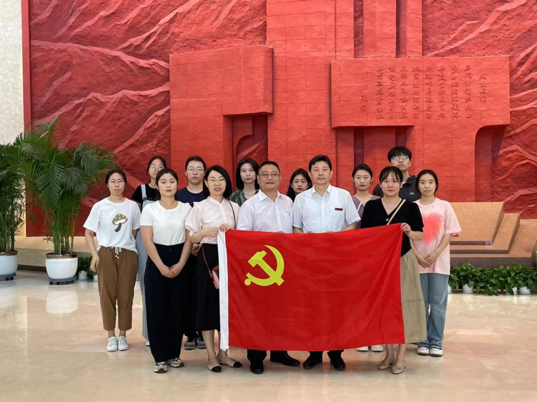 马克思主义学院“思想政治教育教学实践基地”在石家庄解放纪念馆揭牌5.png