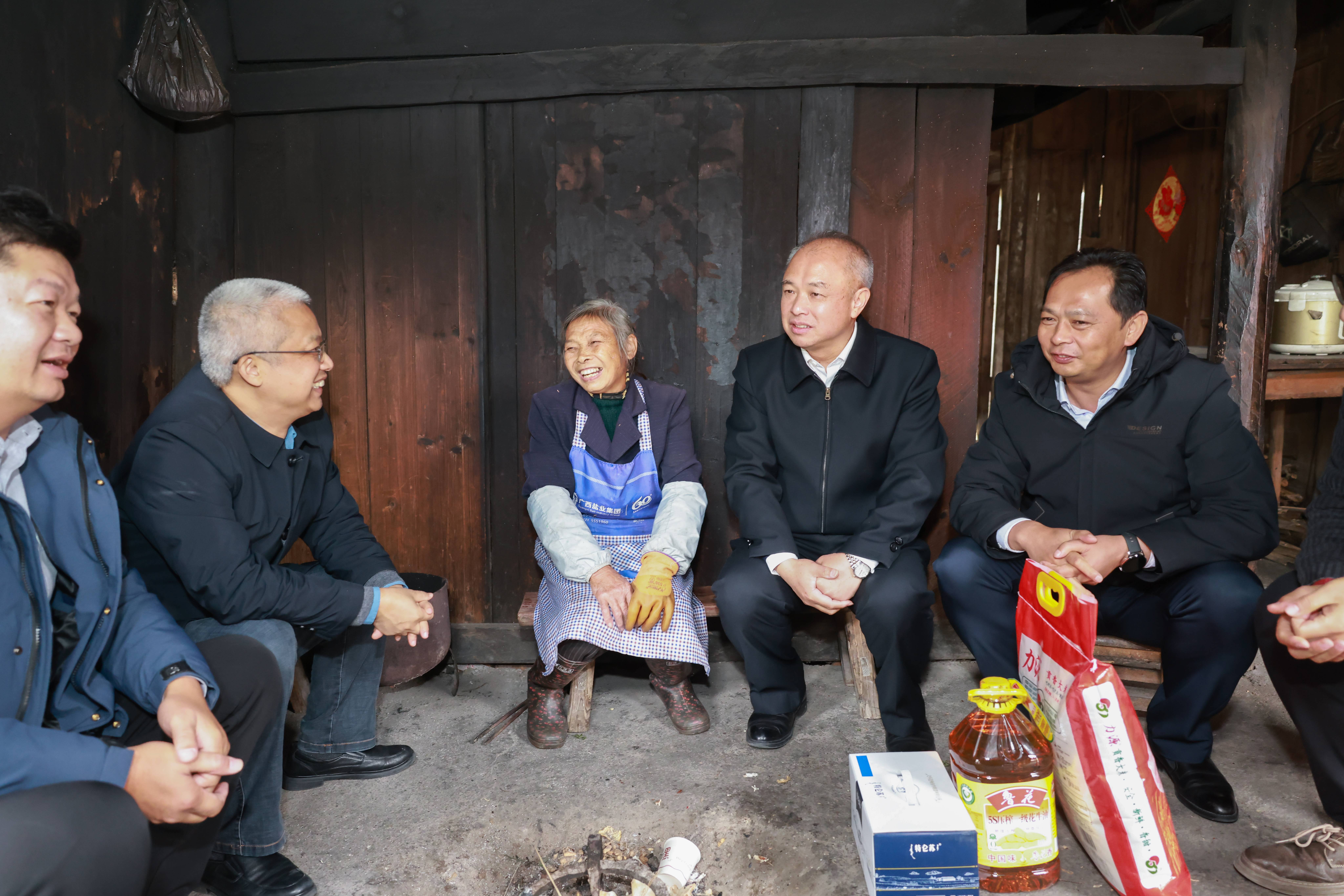 走访学校对口帮扶资源县金山村帮扶户(1).jpg 走访学校对口帮扶资源县金山村帮扶户(1).jpg