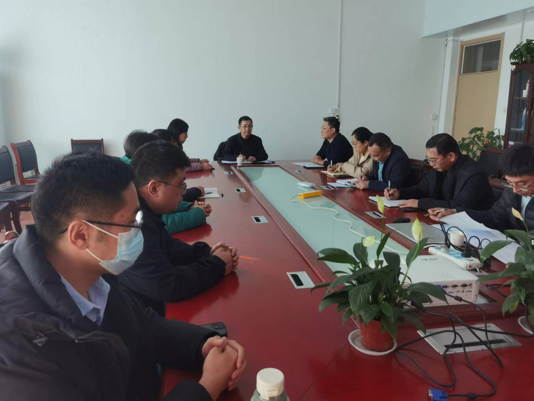 会议现场.jpg