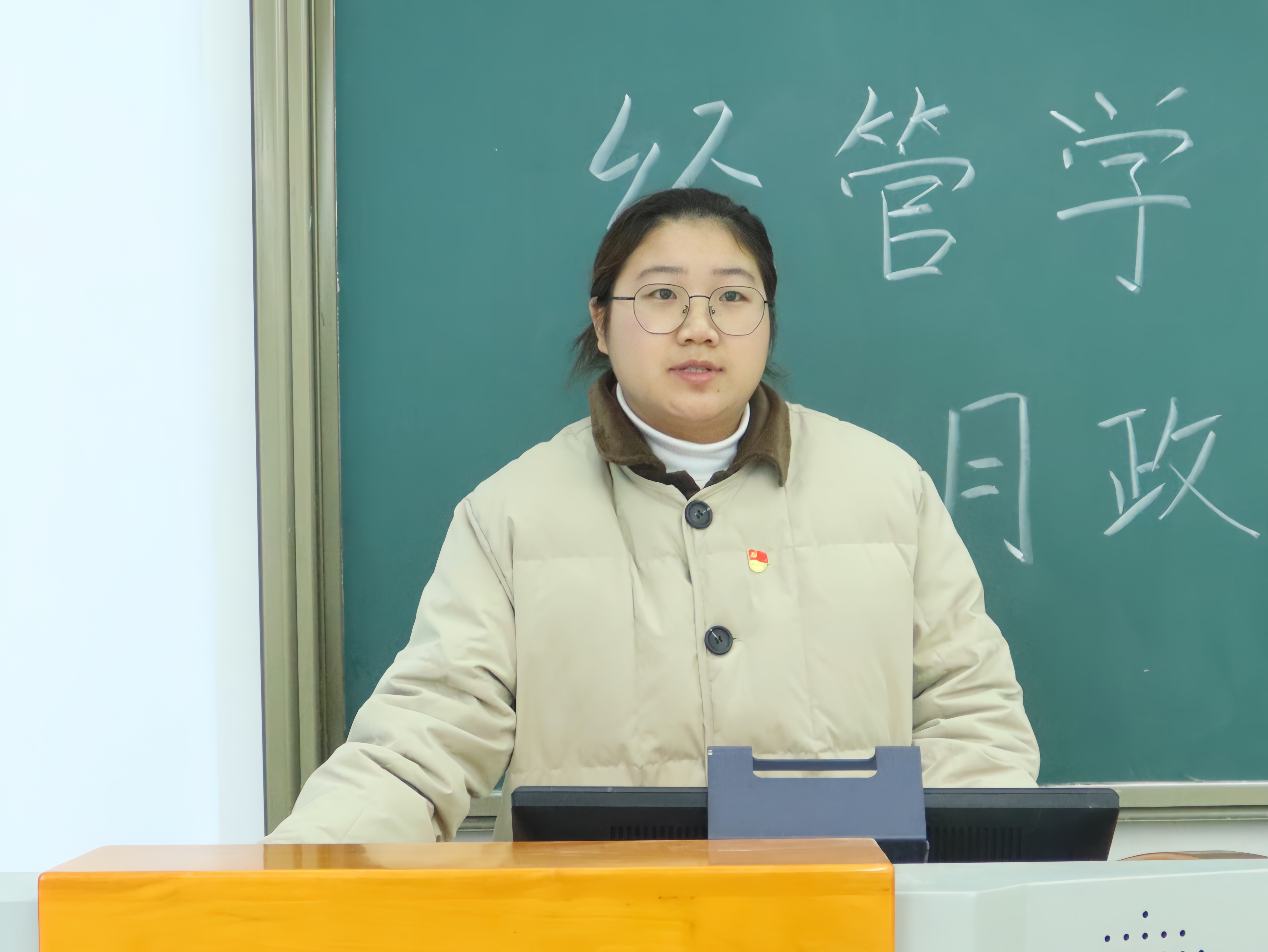 冯佳佳.JPG