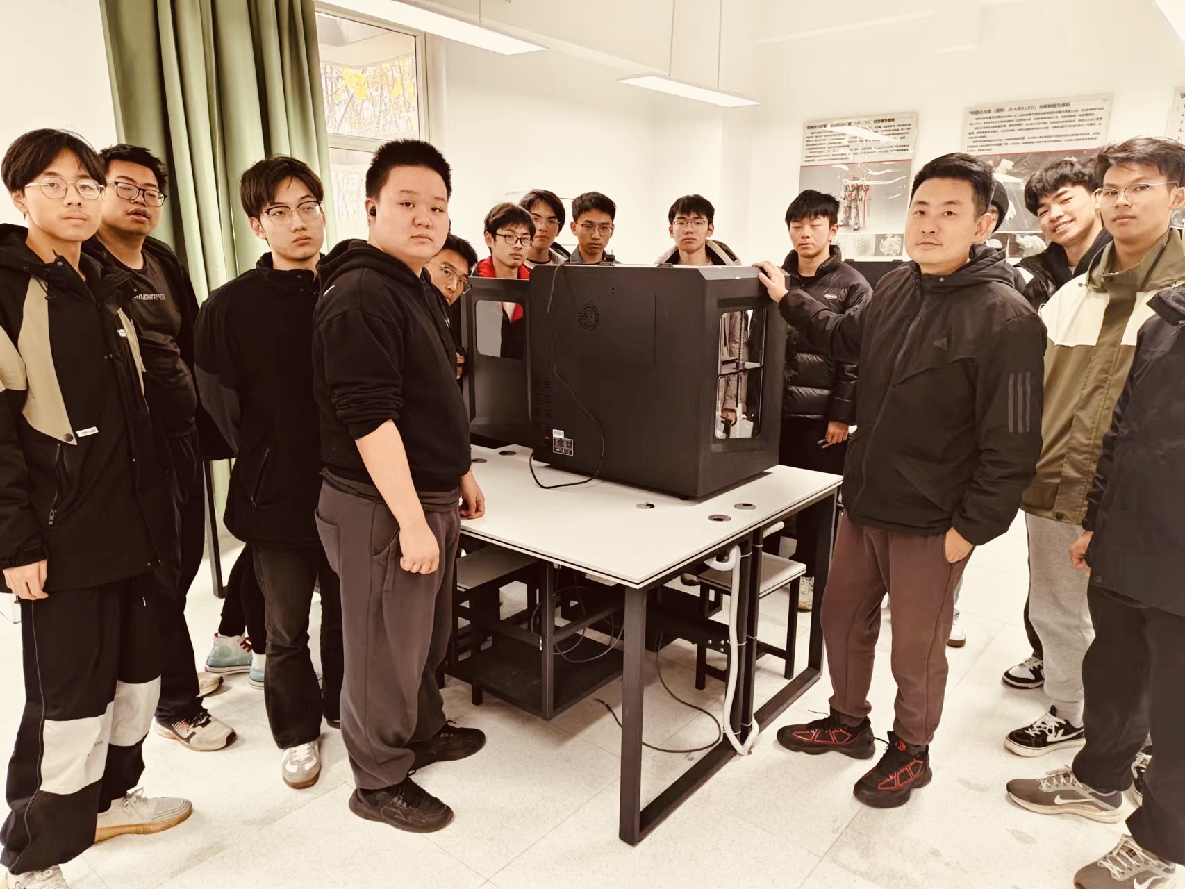 李杨青.jpg 李杨青.jpg