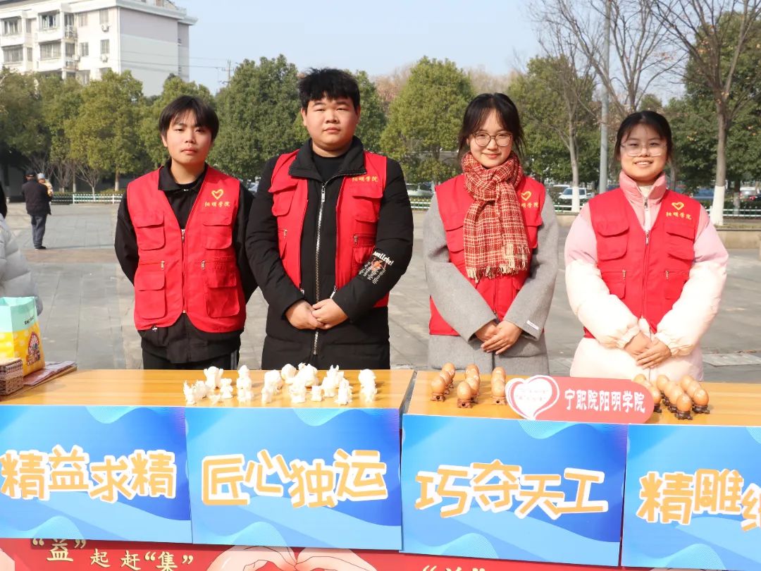 集市现场.jpg