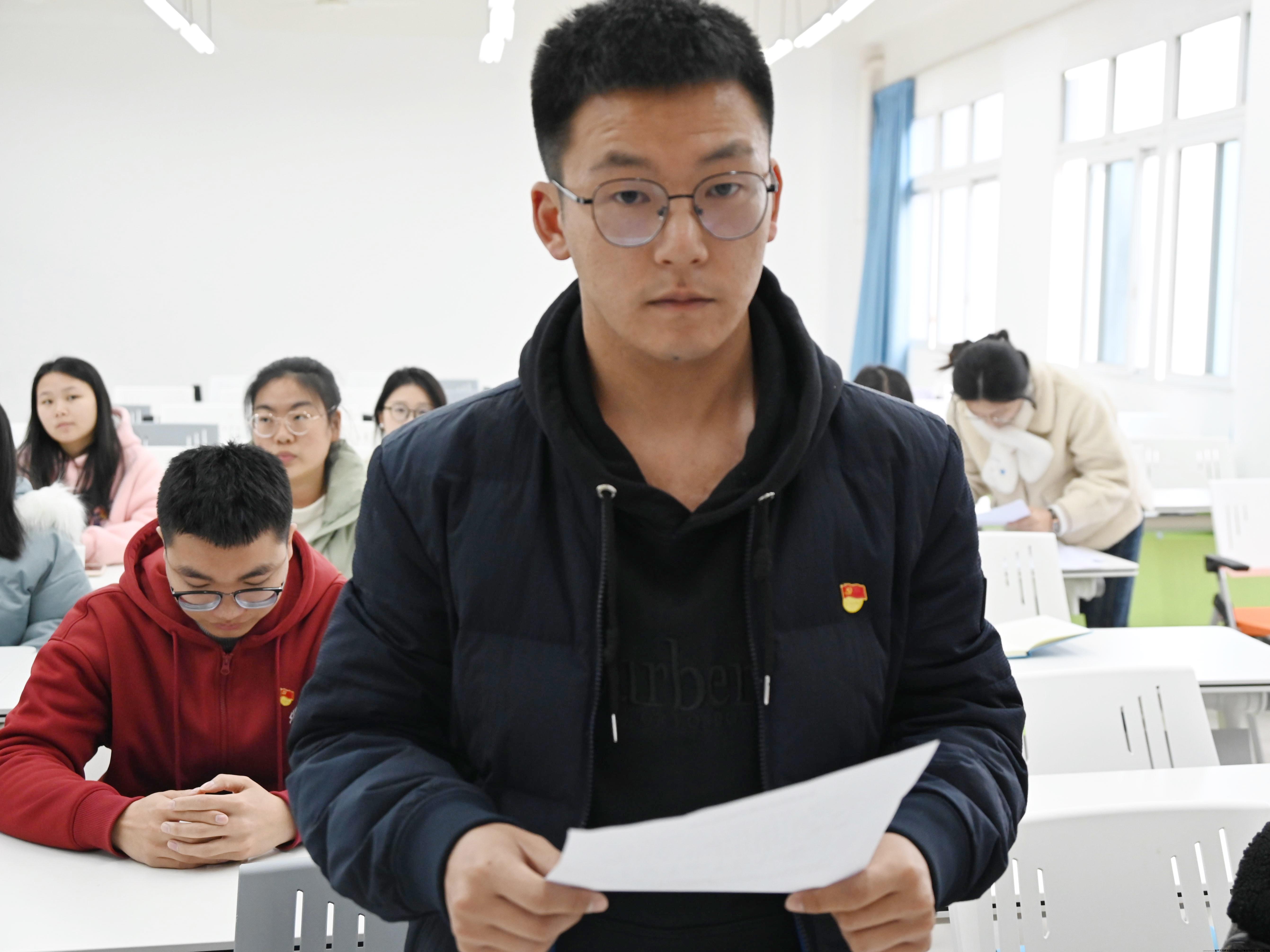 书记.jpg