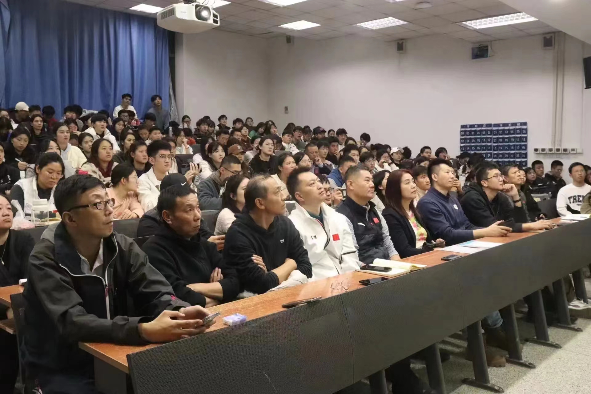 微信图片_20231114143402.jpg 微信图片_20231114143402.jpg