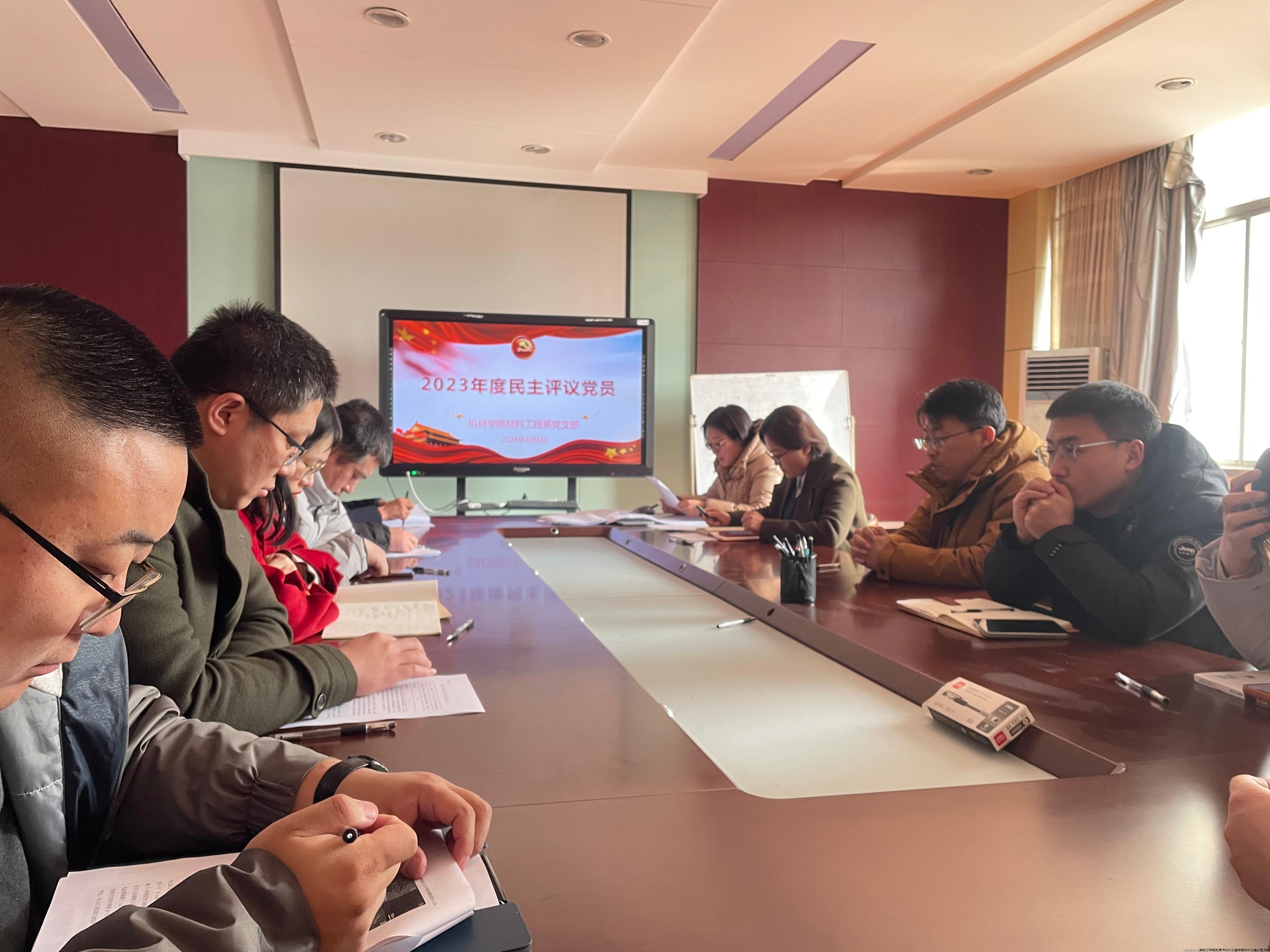 471BE51D0FA3BE2918447FDF17E51C06.jpg 471BE51D0FA3BE2918447FDF17E51C06.jpg