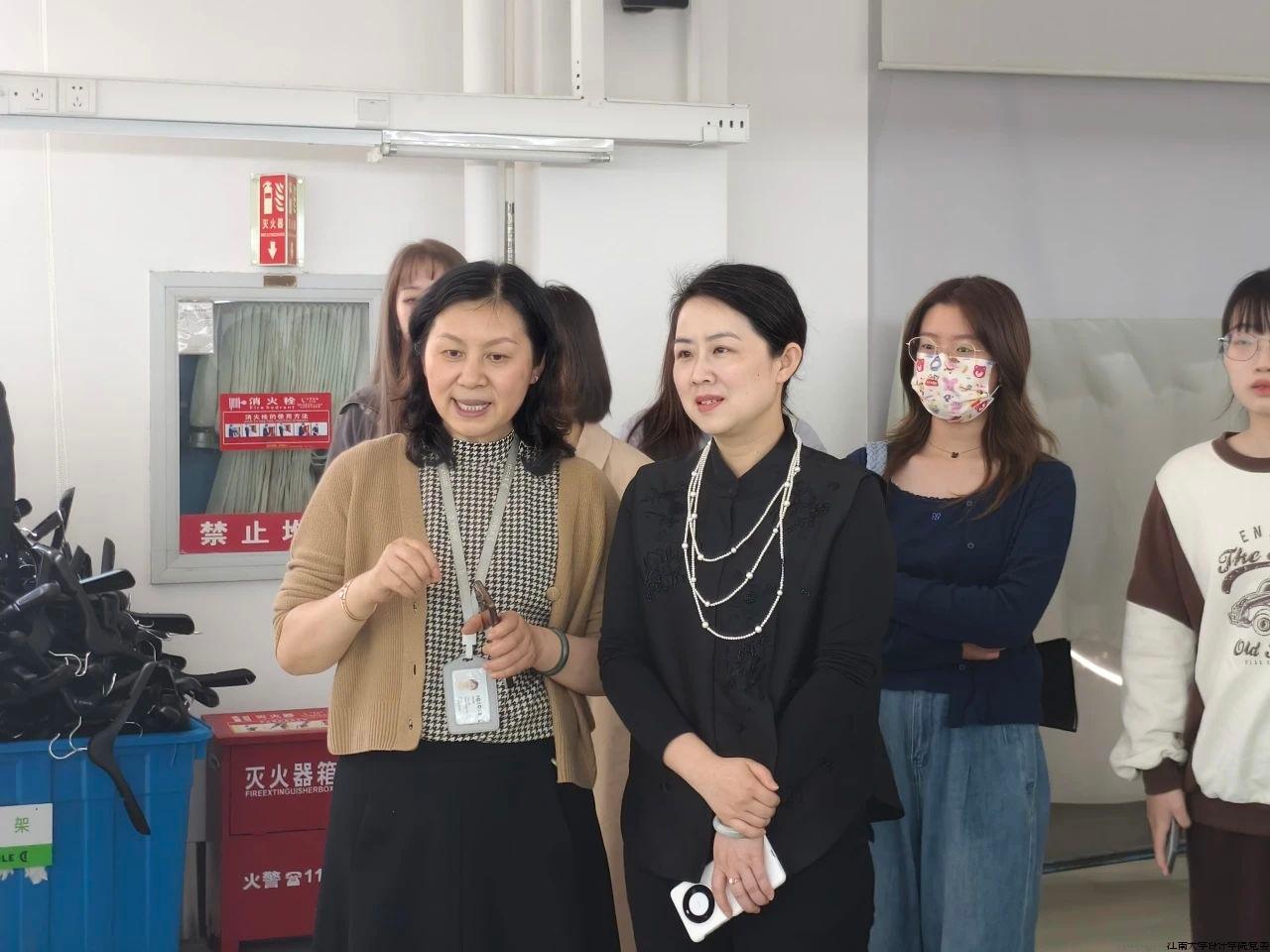 学院师生参观之禾一期生产车间.jpeg