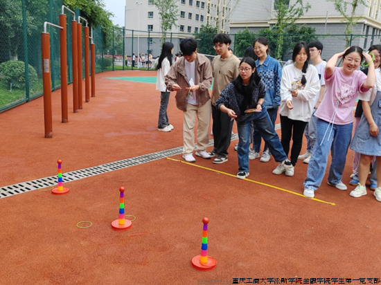 同学们积极参与游戏.png 同学们积极参与游戏.png