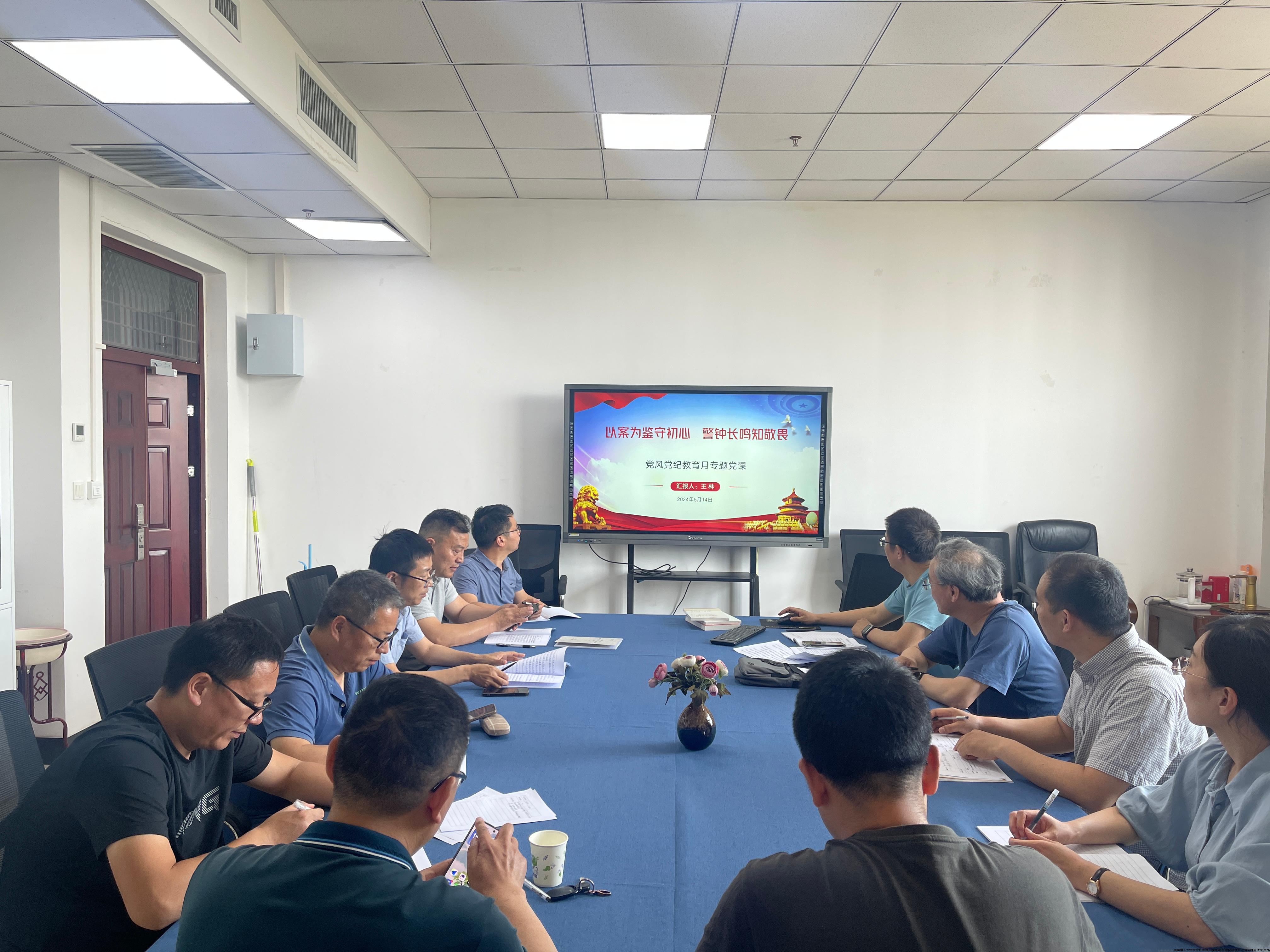 21be9ec3a05b70c415e3f20b440ceb7.jpg 21be9ec3a05b70c415e3f20b440ceb7.jpg