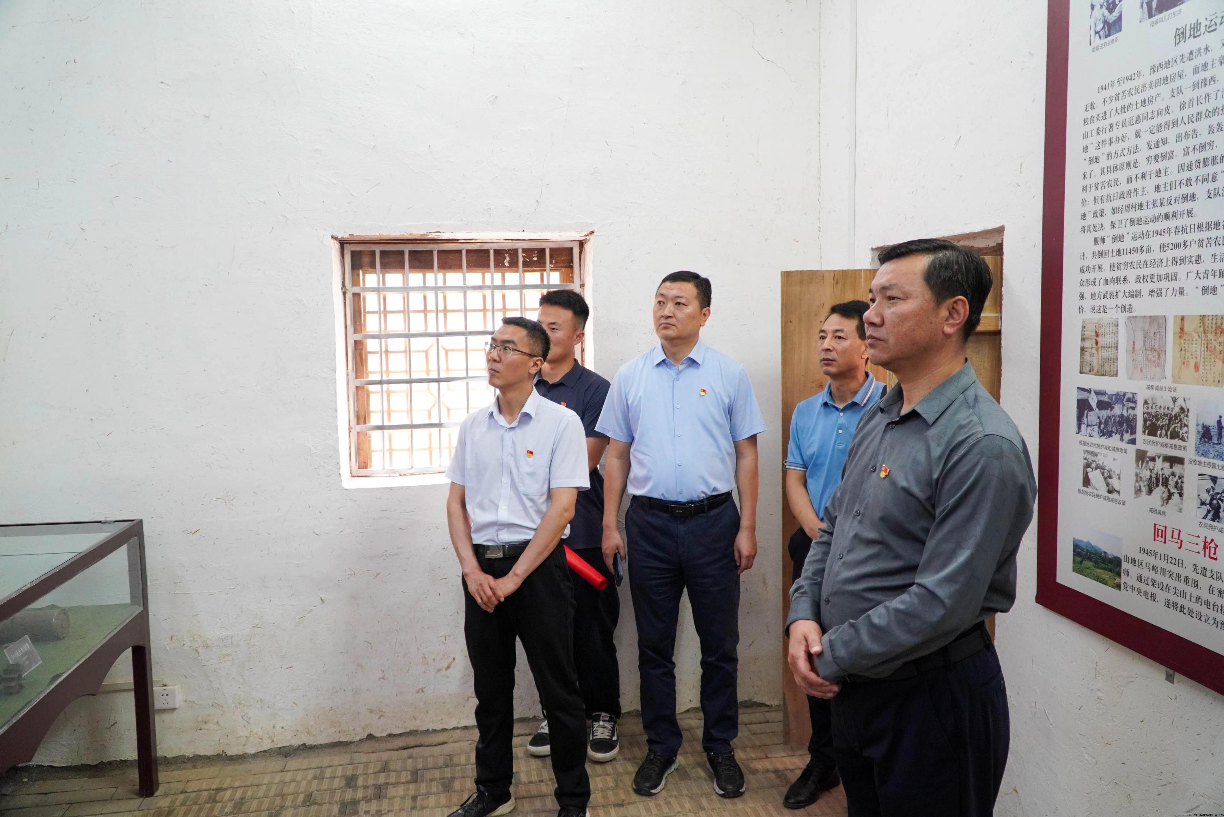 照片3.jpg 照片3.jpg