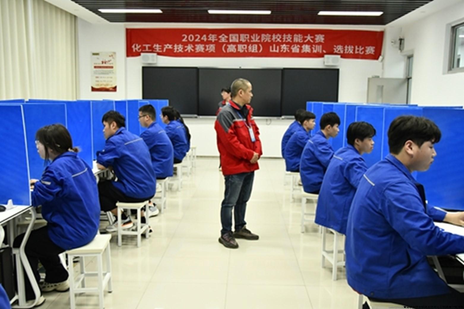 仿真考核现场.jpg