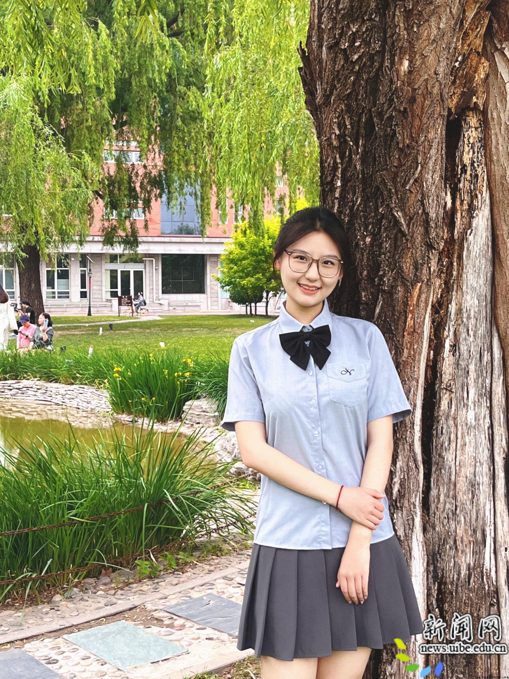 李晓.jpg