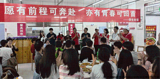 18231C5BFB541A31FBAC181D28A_4C456620_1936B.gif