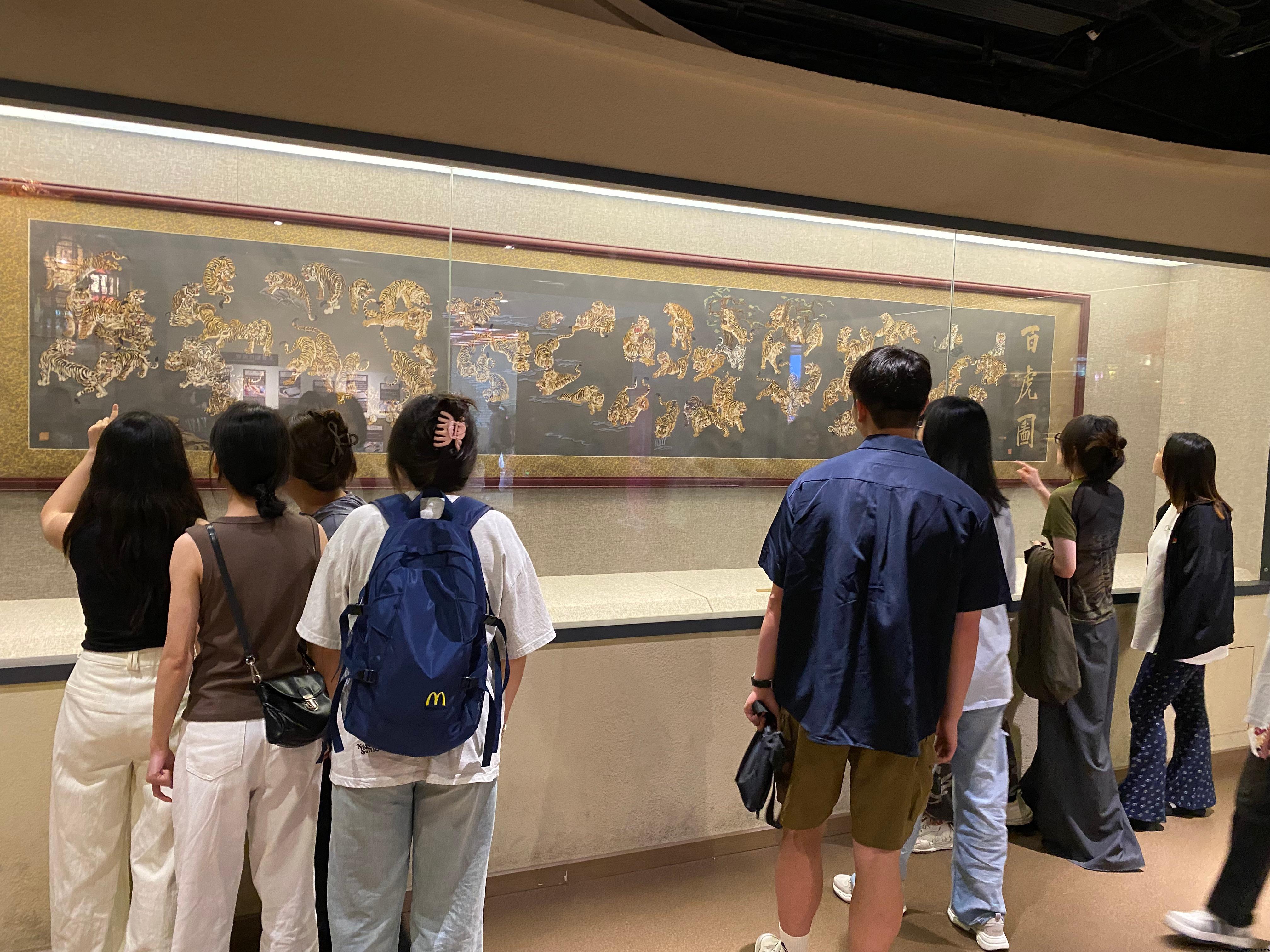 参观学习.jpg