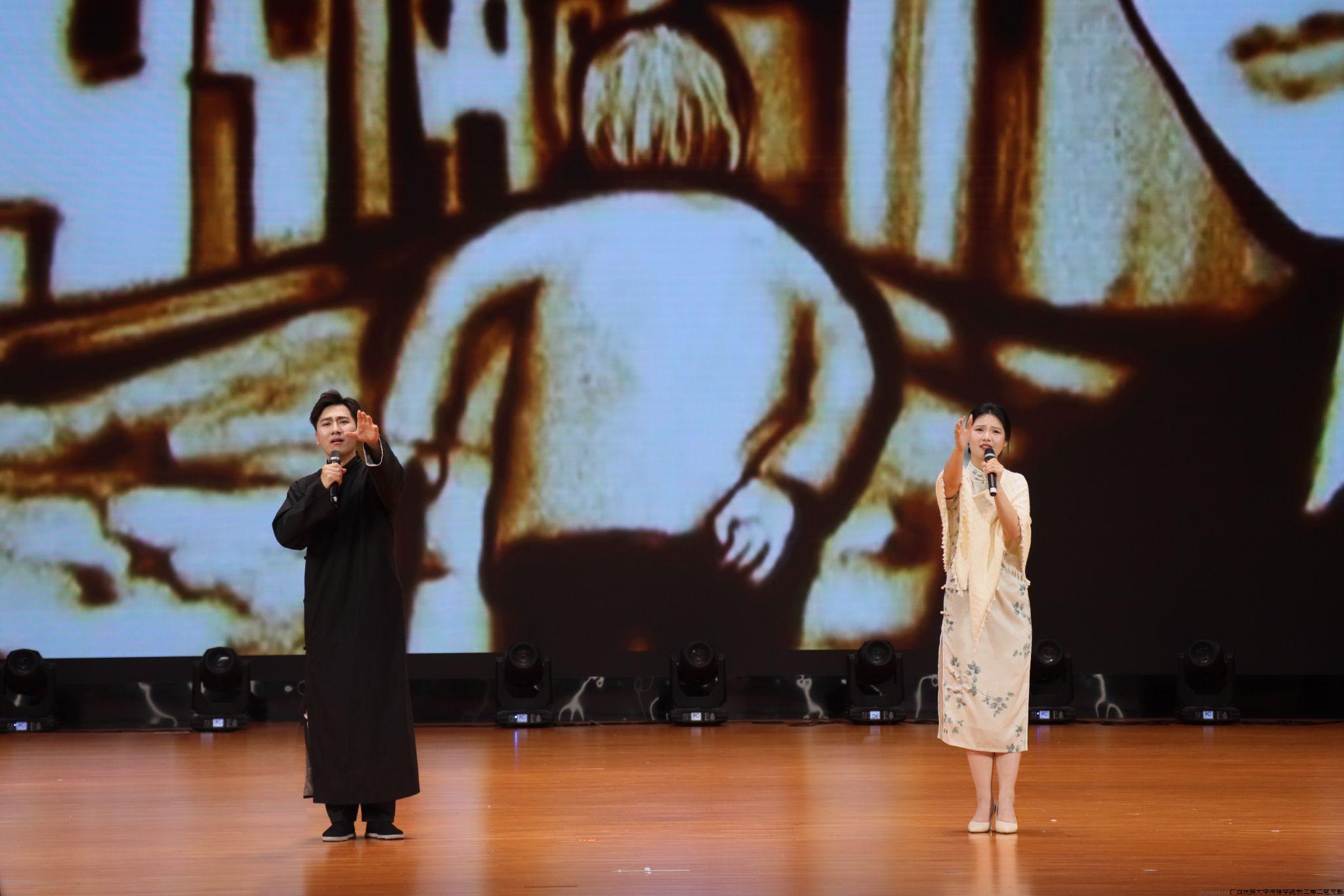 专业集体组陈柏润等朗诵《我们的乡愁》