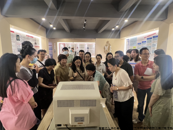 沉浸式互动体验,增强文化自信_副本.png 沉浸式互动体验,增强文化自信_副本.png