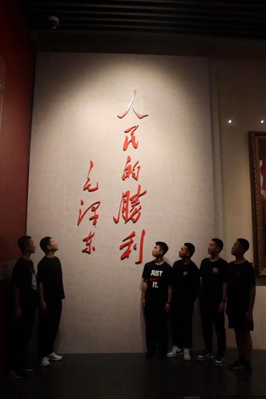1b84b101a4e157f8a5ab4f1427d8dd6.jpg