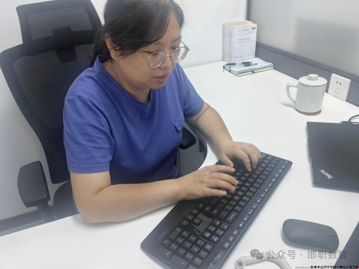 李伟杰.png