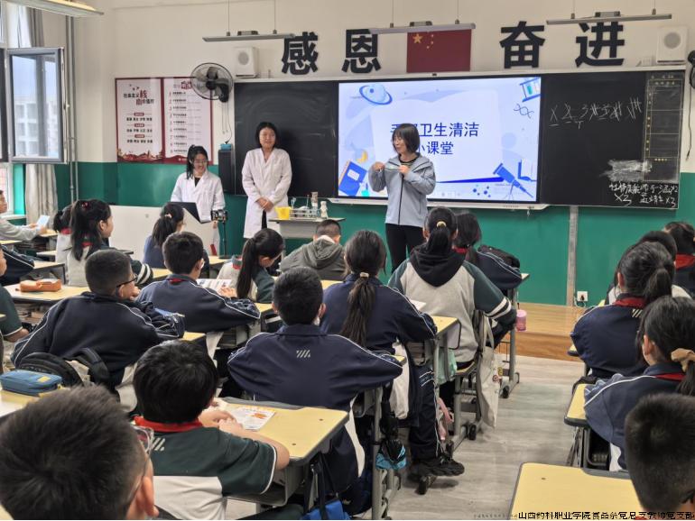 民航校区志愿服务3.jpg